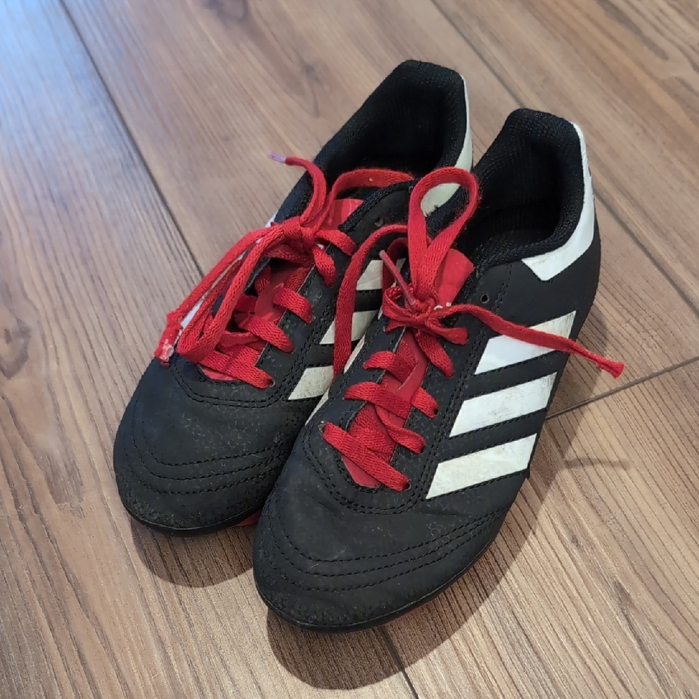 Adidas Kids Black Sneakers with Red Laces